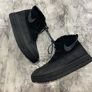 acg boots with fur